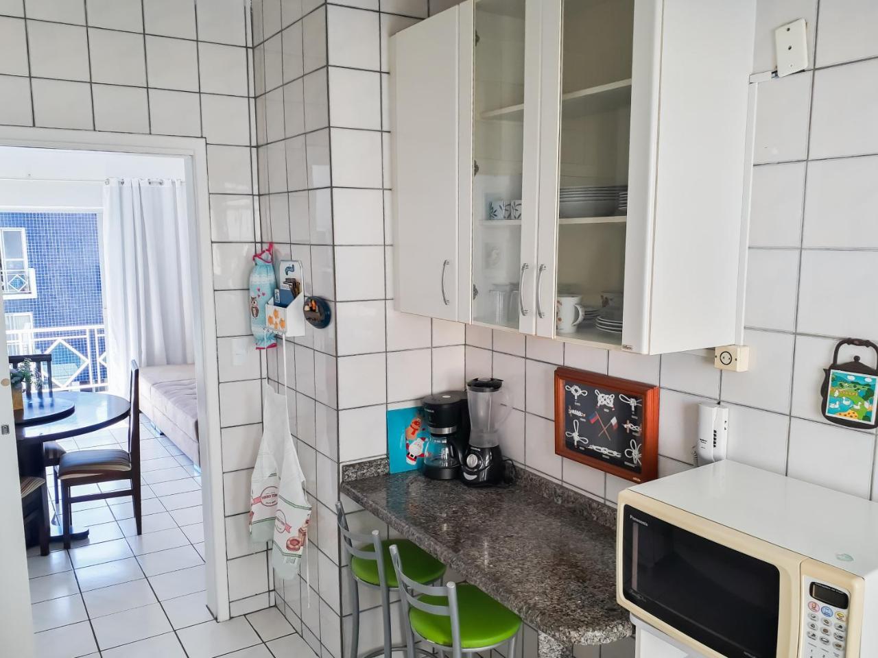 Apto A 70 Metros Da Praia, Piscina, 03 Ar Condicionados, Vaga De Garagem Florianópolis Eksteriør bilde